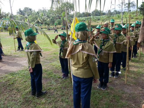 Kemah Karang Asri Kelas 5_044